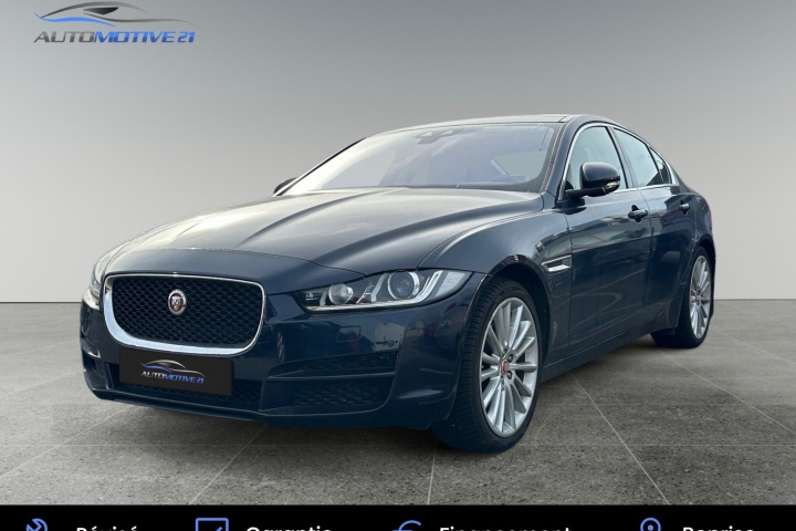 JAGUAR XE